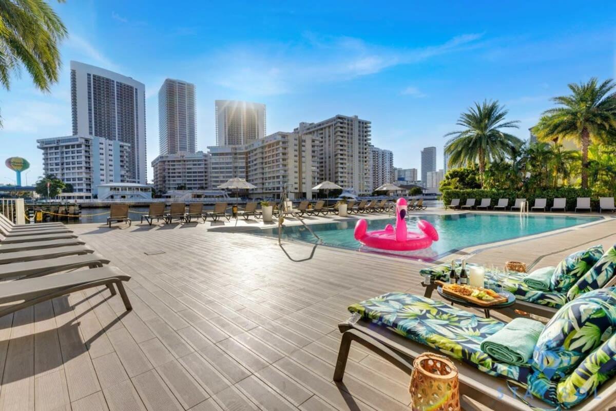 Infinite View With Balcony,Pool Plus Near Beach Hallandale Beach Luaran gambar